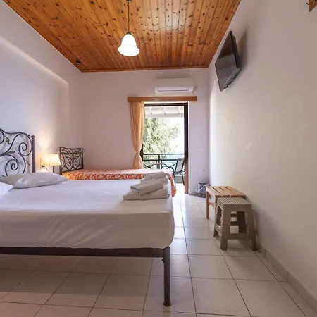Sailing Club Bed & Breakfast 3*