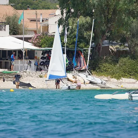 Couette-café Sailing Club Nikiana